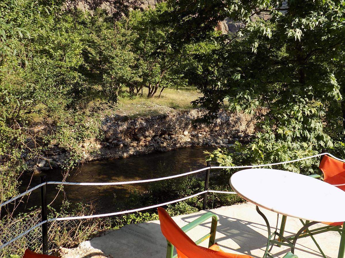 Guesthouse Eleftherios Kalavryta Buitenkant foto